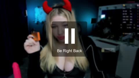 juli kisss online show from 01-15-25, 01:34