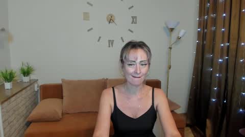 julia__cherry_ online show from 12-24-24, 03:37
