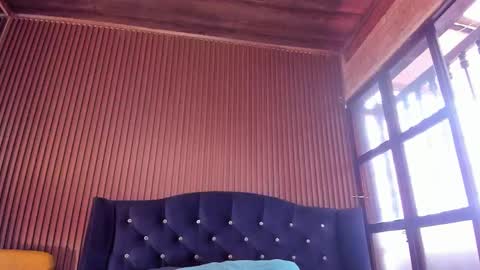 Julia online show from 02-12-25, 09:22