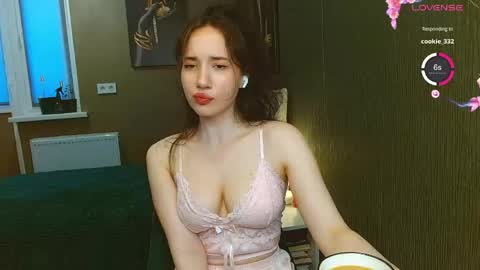 Julia online show from 05-09-26, 08:52