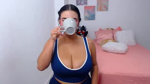 julia online show from 12-03-25, 05:04