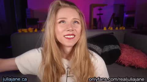 Snapshot of julia_jane chatting on 01-10-26, 03:08 Julia Jane online show from 01-10-26, 03:08