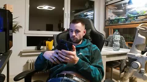 Snapshot of julia_official chatting on 02-19-26, 06:26 julia_official online show from 02-19-26, 06:26