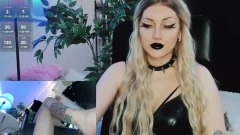 Snapshot of julia_wilson chatting on 03-05-25, 05:39 ALL MY CONTENT at online show from 03-05-25, 05:39