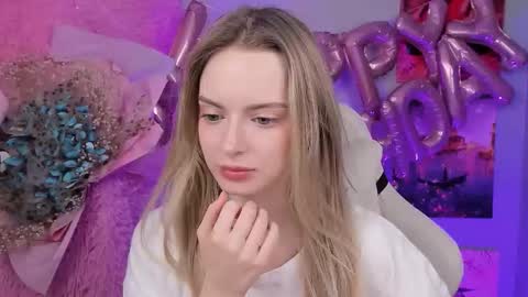 Julia online show from 09-25-25, 11:58