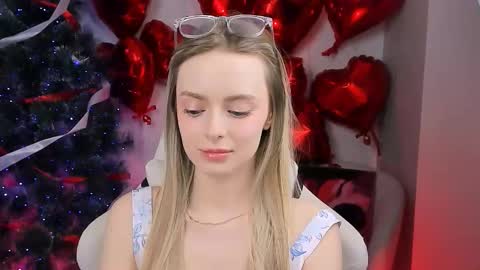 Snapshot of juliabrewwer chatting on 03-17-26, 03:15 Julia online show from 03-17-26, 03:15