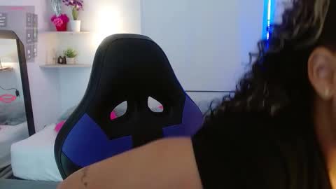 Julia online show from 10-13-25, 11:10