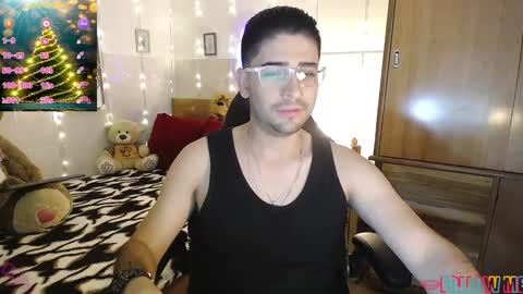 Snapshot of julian1225_ chatting on 12-04-24, 02:42 Julian online show from 12-04-24, 02:42