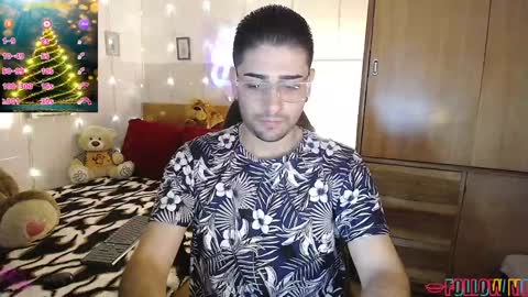Snapshot of julian1225_ chatting on 12-05-24, 01:47 Julian online show from 12-05-24, 01:47