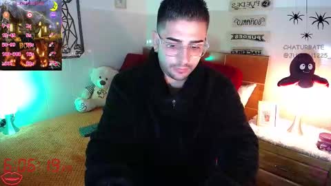 Snapshot of julian1225_ chatting on 10-14-25, 11:05 Julian online show from 10-14-25, 11:05