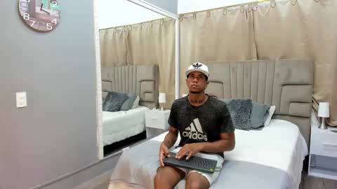 Snapshot of julian_billy chatting on 01-10-25, 05:34 julian billy online show from 01-10-25, 05:34