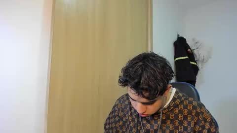 Snapshot of julian_billy chatting on 11-01-25, 09:28 julian billy online show from 11-01-25, 09:28