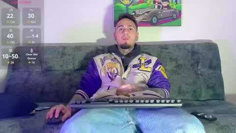 Julian independent model online show from 11-11-25, 10:21