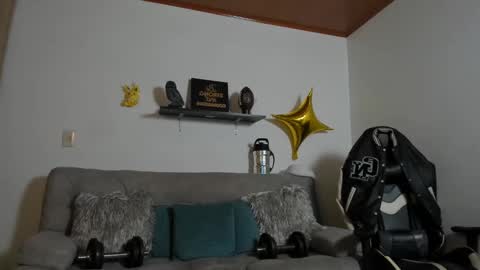 julian_wallace online show from 10-15-25, 05:18