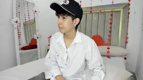 Julian online show from 02-16-26, 07:43