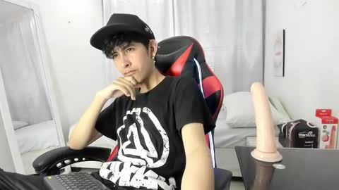 Julian online show from 03-16-26, 08:24