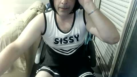 juliana online show from 05-25-26, 06:47