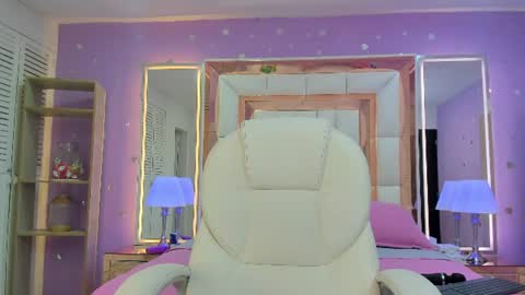 juliana_diamond_ online show from 06-16-26, 02:58