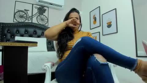 juliana_milf_ online show from 07-06-26, 01:08
