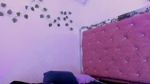 Snapshot of julianacarter chatting on 04-30-26, 08:57 JulianaCarter online show from 04-30-26, 08:57