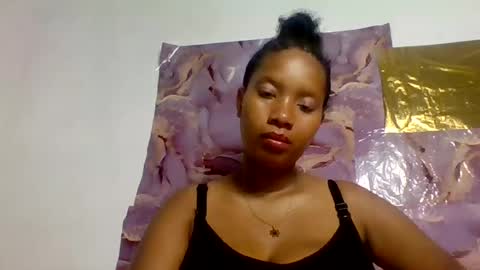 Snapshot of julianah93 chatting on 07-19-26, 01:09 Julianah online show from 07-19-26, 01:09