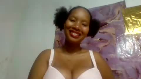Snapshot of julianah93 chatting on 07-20-26, 01:02 Julianah online show from 07-20-26, 01:02