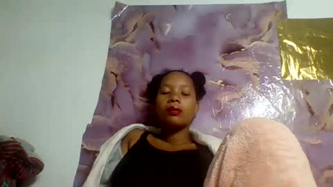 Snapshot of julianah93 chatting on 07-26-26, 02:24 Julianah online show from 07-26-26, 02:24