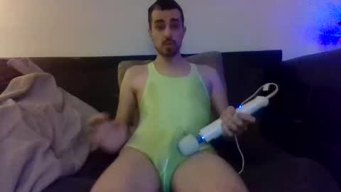 Snapshot of julianjj2001 chatting on 12-29-24, 02:17 julianjj2001 online show from 12-29-24, 02:17