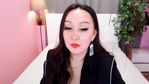 Julianna online show from 02-12-25, 07:56