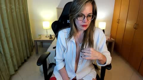 Fernanda online show from 01-25-25, 03:19