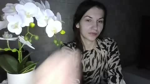 Julia online show from 04-18-26, 07:07