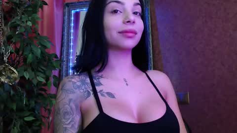 Snapshot of juliawilliamsx chatting on 11-15-25, 07:05 Maria online show from 11-15-25, 07:05