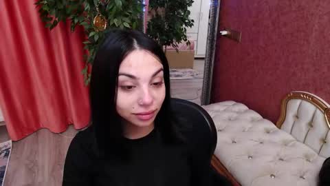 Snapshot of juliawilliamsx chatting on 12-23-25, 07:17 Maria online show from 12-23-25, 07:17