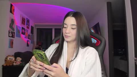 Jeimy Help me to reach 100 thumbs up online show from 02-22-26, 02:02