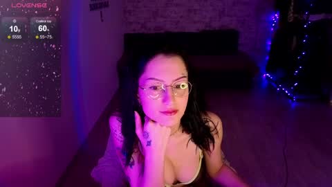 Snapshot of julie__rayls chatting on 04-08-26, 08:20 see u next time 1700 UTC 0 3 online show from 04-08-26, 08:20