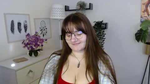 Snapshot of julie_extasy chatting on 10-13-25, 12:27 Julie online show from 10-13-25, 12:27