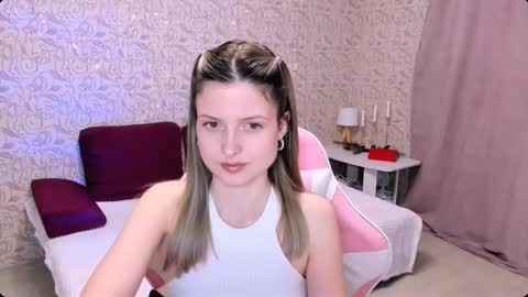 Julie online show from 12-26-24, 04:25