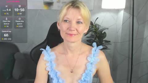 Julie Lucasss online show from 06-29-26, 12:06