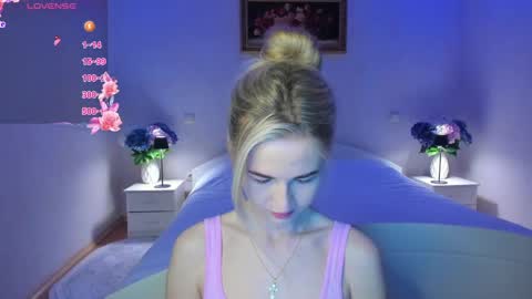 julieblazex online show from 05-22-26, 08:36
