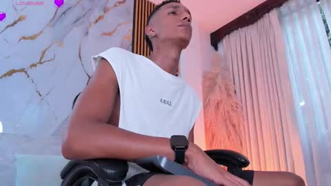 Snapshot of juliensaint_ chatting on 09-10-25, 12:05 Julien online show from 09-10-25, 12:05