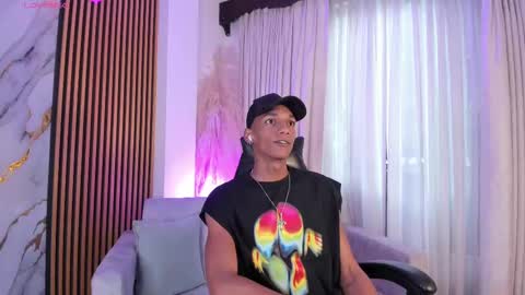 Snapshot of juliensaint_ chatting on 09-18-25, 11:56 Julien online show from 09-18-25, 11:56