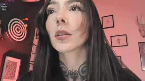 Snapshot of juliet_sourire chatting on 06-25-26, 03:49 juliet_sourire online show from 06-25-26, 03:49