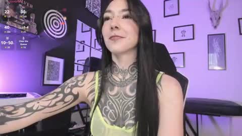 Snapshot of juliet_sourire chatting on 07-17-26, 08:14 juliet_sourire online show from 07-17-26, 08:14