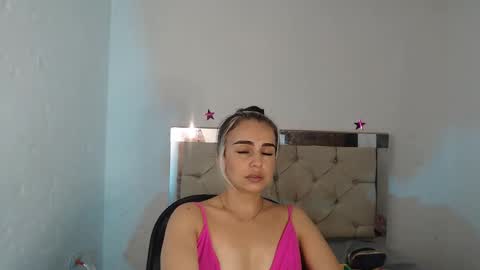 julieta__fox_ online show from 02-08-25, 10:18