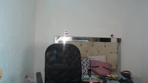 julieta__fox_ online show from 03-03-25, 09:33