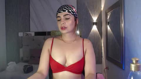 julieta__fox_ online show from 01-13-26, 02:50