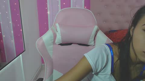 Snapshot of julieta_fn chatting on 03-08-25, 02:40 julieta_fn online show from 03-08-25, 02:40