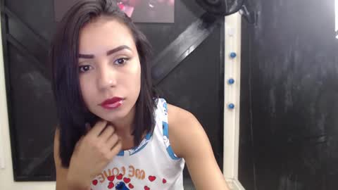 Snapshot of julieta_fn chatting on 03-12-25, 12:57 julieta_fn online show from 03-12-25, 12:57