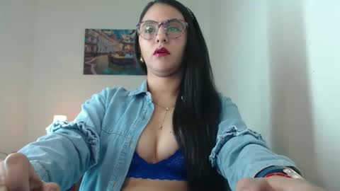 Snapshot of julieta_r0ssi chatting on 01-07-26, 03:42 Julieta r0ssi online show from 01-07-26, 03:42