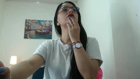 Snapshot of julieta_r0ssi chatting on 02-13-26, 12:01 Julieta r0ssi online show from 02-13-26, 12:01